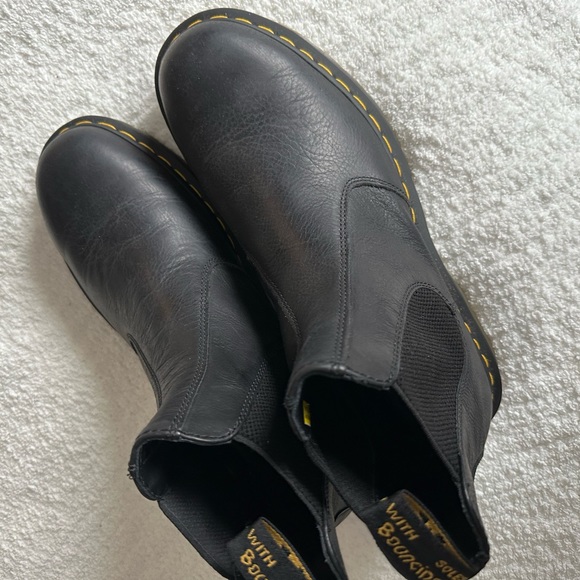 Dr. Martin’s Chelsea 2976 - Picture 1 of 4